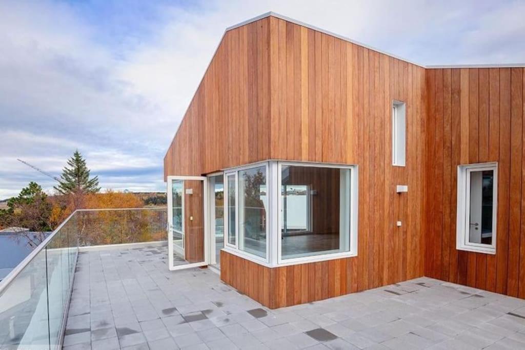 Modern Luxury Apartment - Ocean & Mountain Views Reikiavik Exterior foto